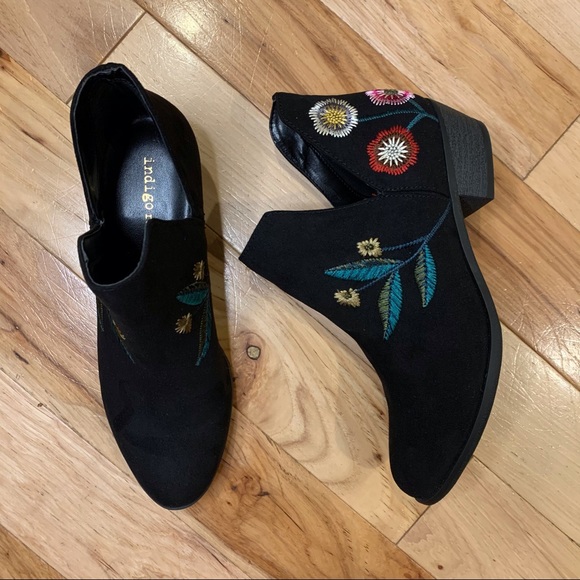 INDIGO RD. Booties Boho Suede Floral Embroidered 7 - Picture 15 of 15